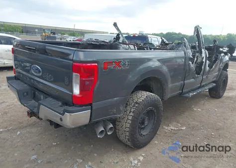 2017 Ford F-250 Lariat из США, поврежденный, VIN 1FT7W2BT0HEF08922